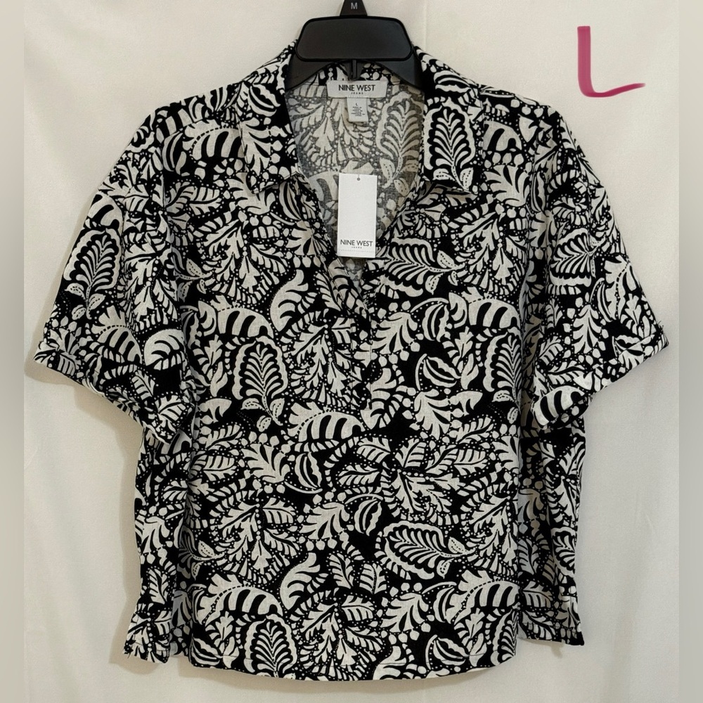 Nine West Black and White Short Sleeve Button Down Shirt